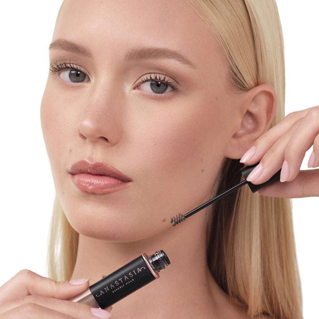Anastasia Beverly Hills Ultimate Brow Essentials Kit