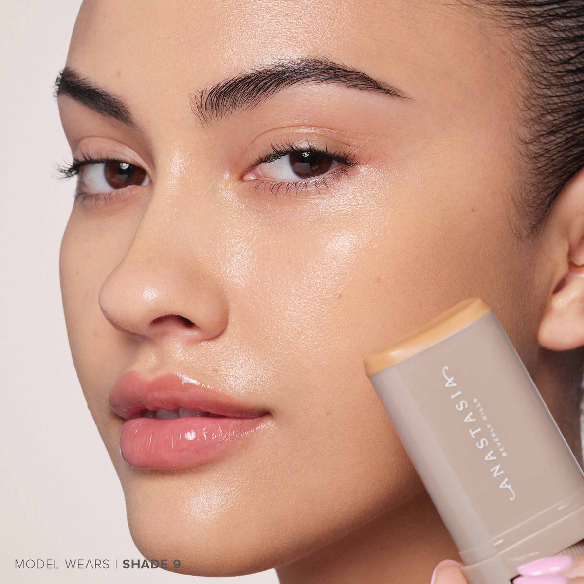 Anastasia Beverly Hills Beauty Balm Serum Boosted Skin Tint